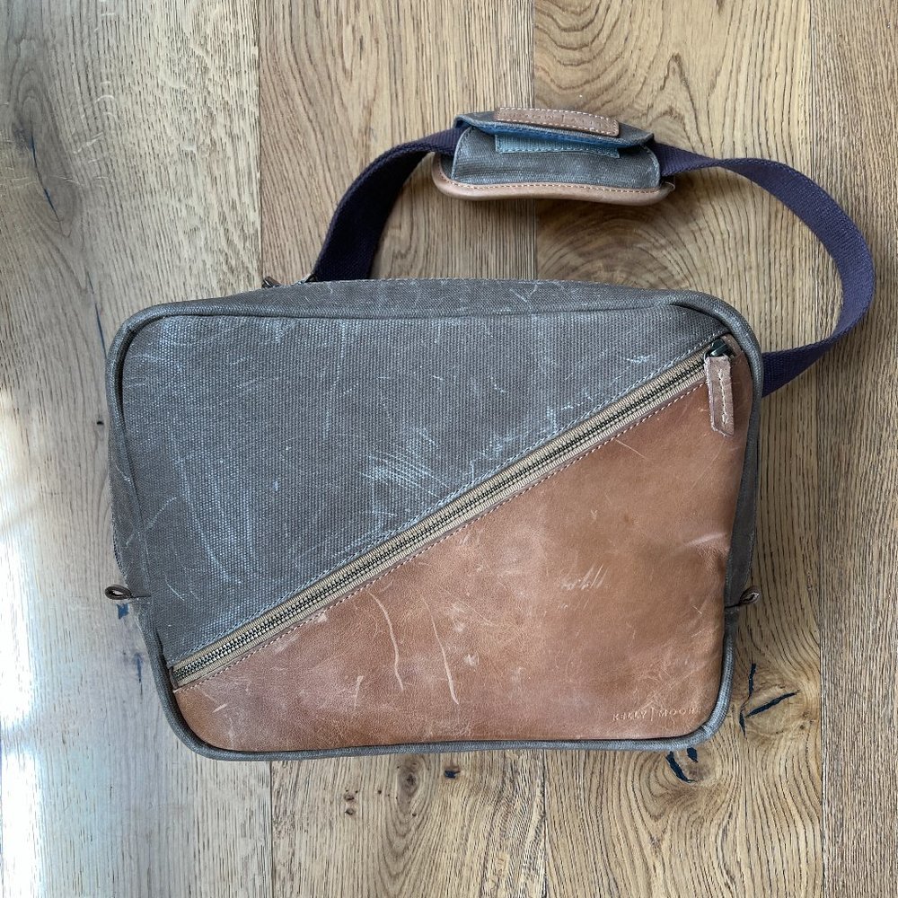 Kelly Moore Divide Bag (camera bag)